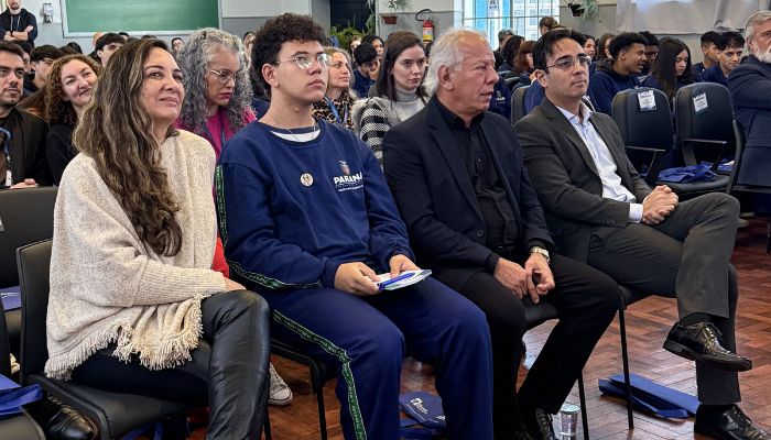 Foto: SEED Paraná lança programa de educação previdenciária para estudantes do ensino médio